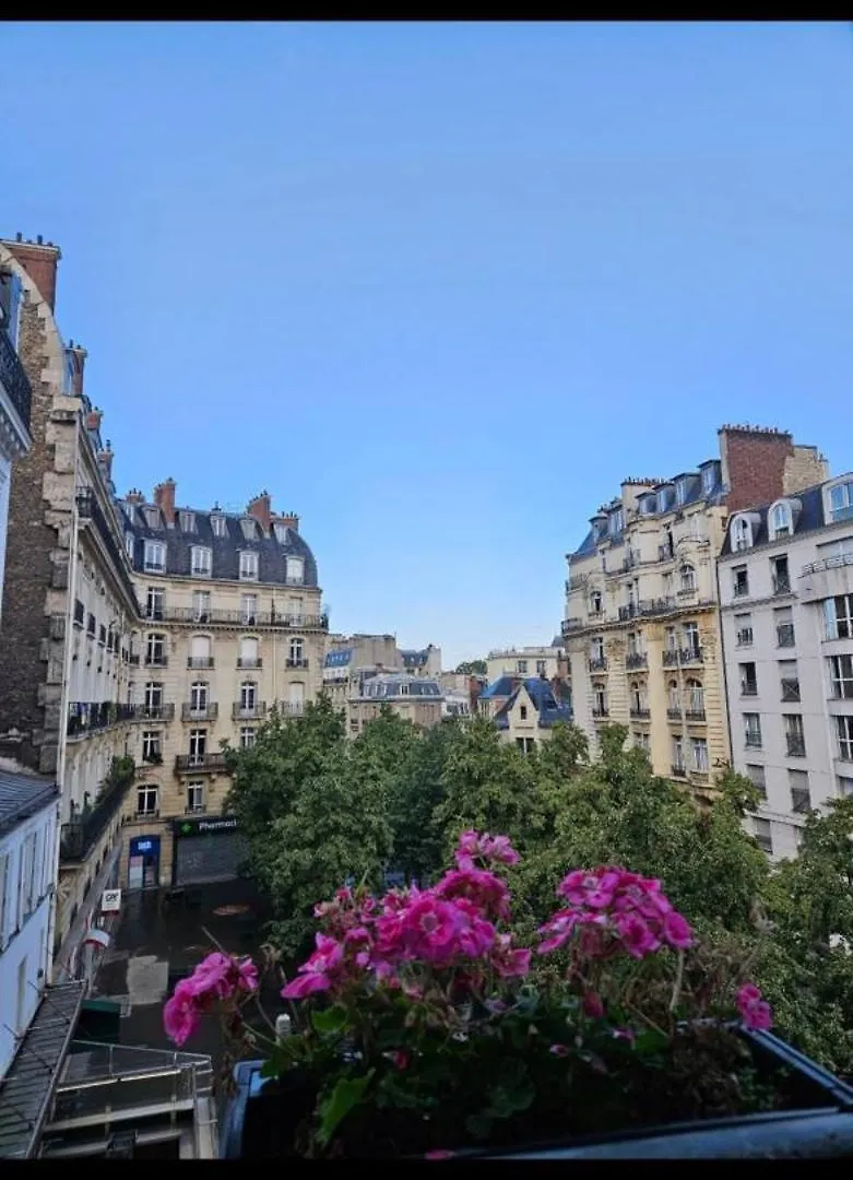 Cosy Private Room In Shared Appartment - 1 Person Only ! Paris France